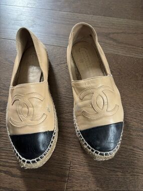 CHANEL Beige Leather Espadrilles with Black Caps